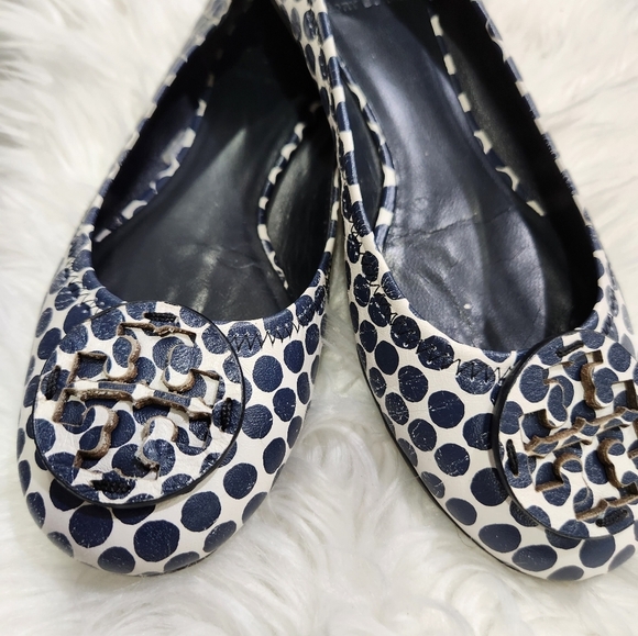 🔹️TORY BURCH🔹️ navy blue & white polka dots Ballet flats size 8 ✨️💙 - Picture 6 of 12